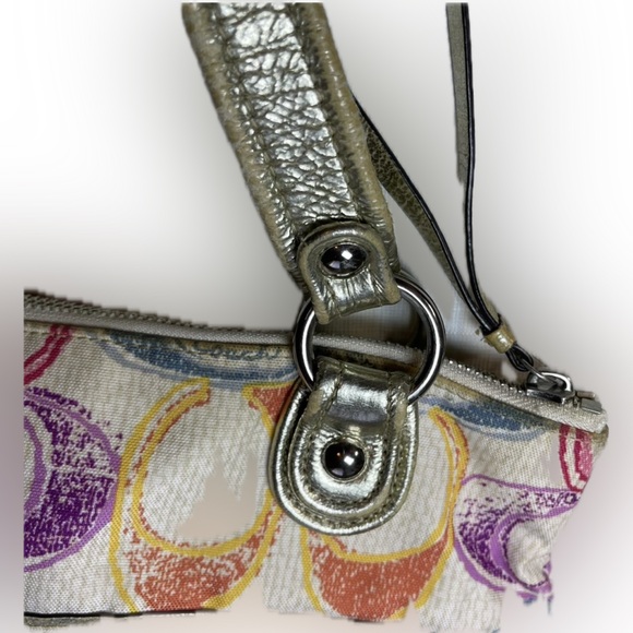 Large Coach Colorful Patterned Women's Bag- metallic handles, canvas Monogram C - Picture 8 of 16